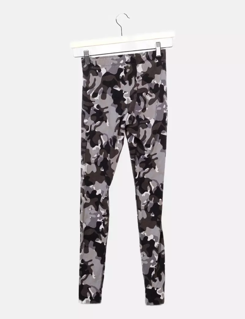 Nike Legging estampado camuflaje