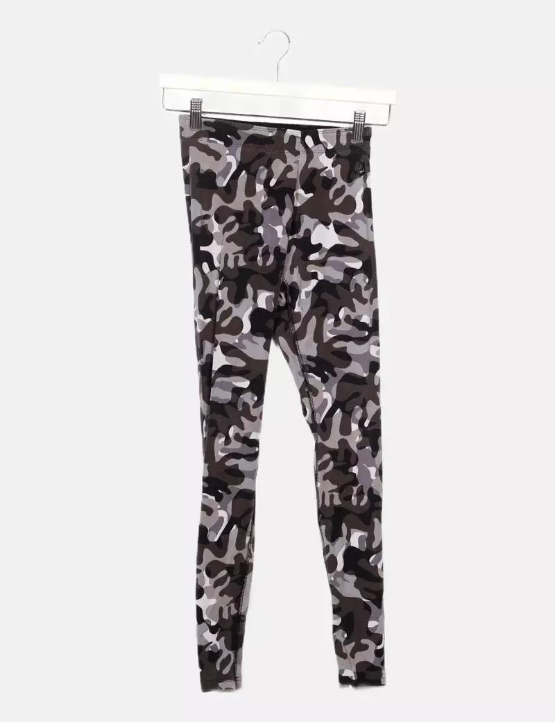 Nike Legging estampado camuflaje