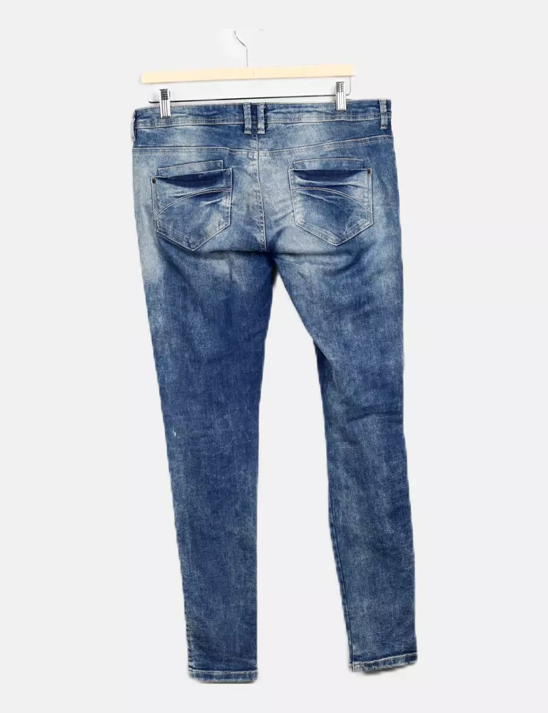 Primark Pantalón azul denim roto