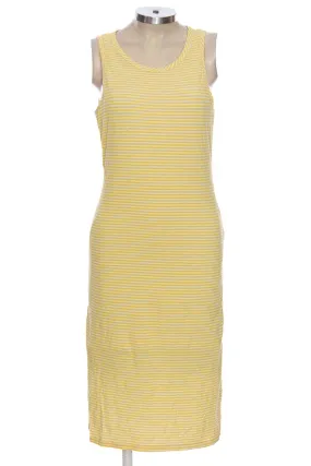 Vestido / Enterizo color Amarillo - Closeando