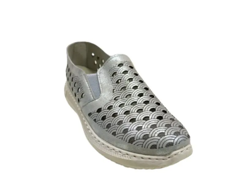 ZAPATILLA SLIP ON DE MICROFIBRA ROAL EN COLOR PLATA 3714